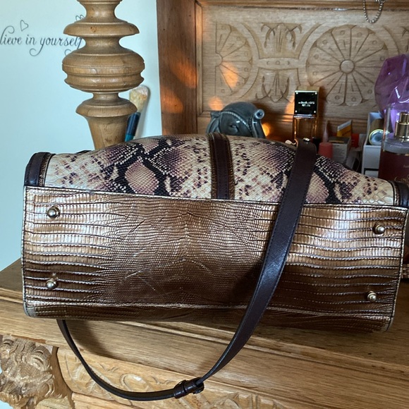 NOT FOR SALE Brahmin Snake Design Handbag - Picture 6 of 15